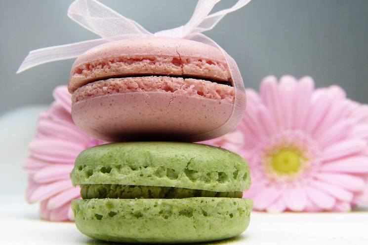 Macrons