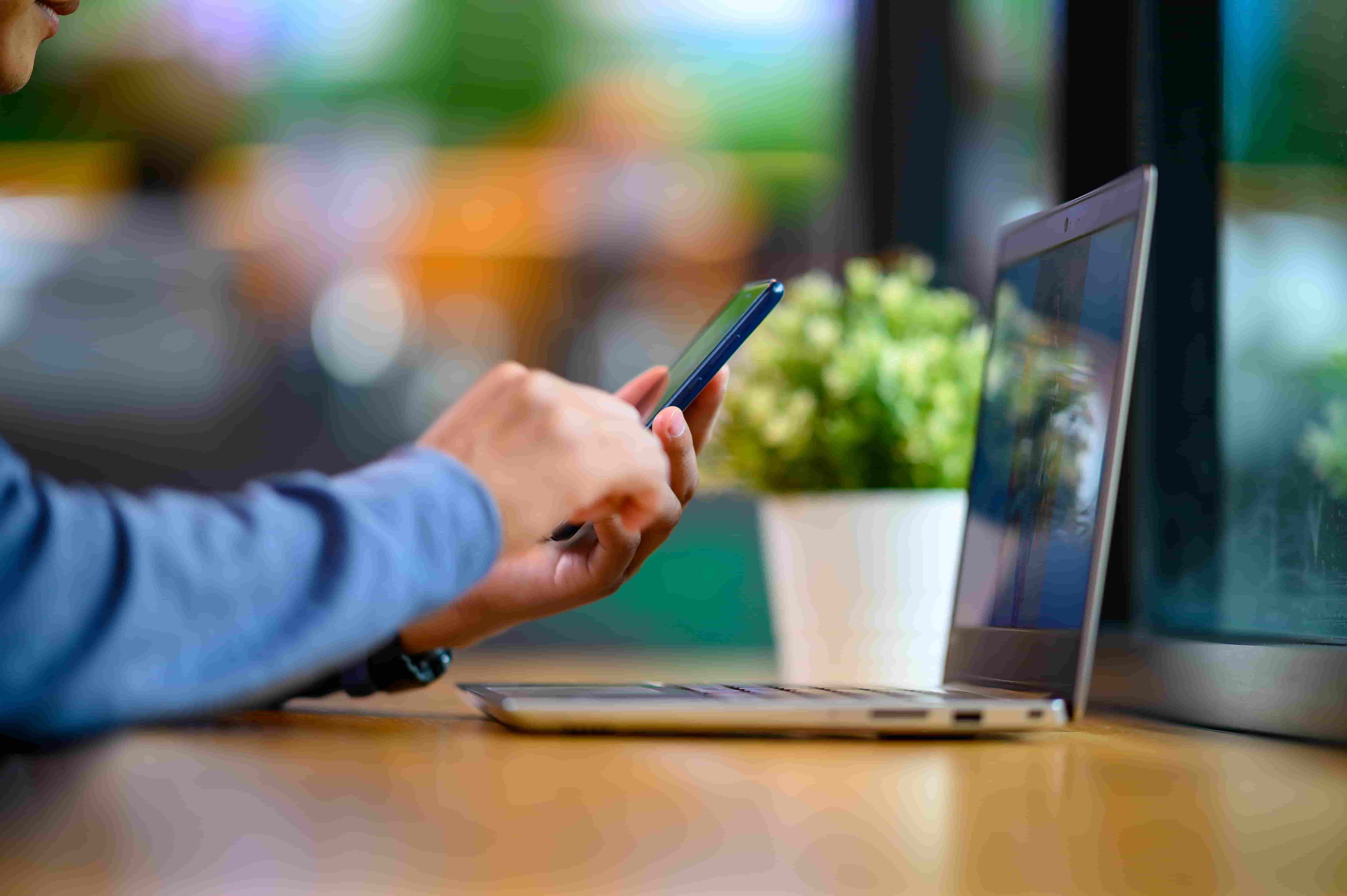 man signing risk free electronic signature